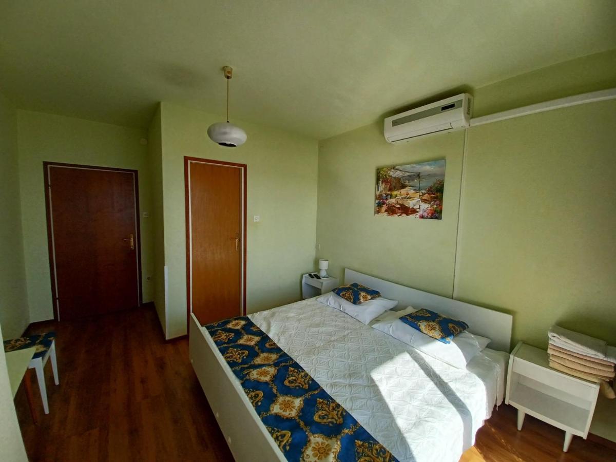 Guest House Djurdjica Драмаль Екстер'єр фото